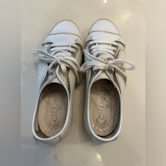 Chanel 2017 White Leather Transparent Sneakers size 38.5 - Picture 7 of 8